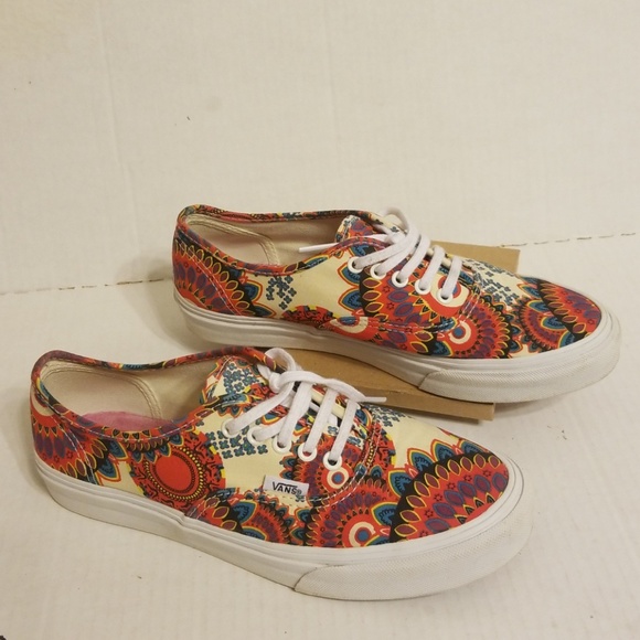 Vans Shoes - Vans off the wall women's shoes size 8